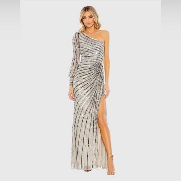 Mac Duggal Asymmetrical One Shoulder Sequined Gown Gown. - Picture 1 of 8